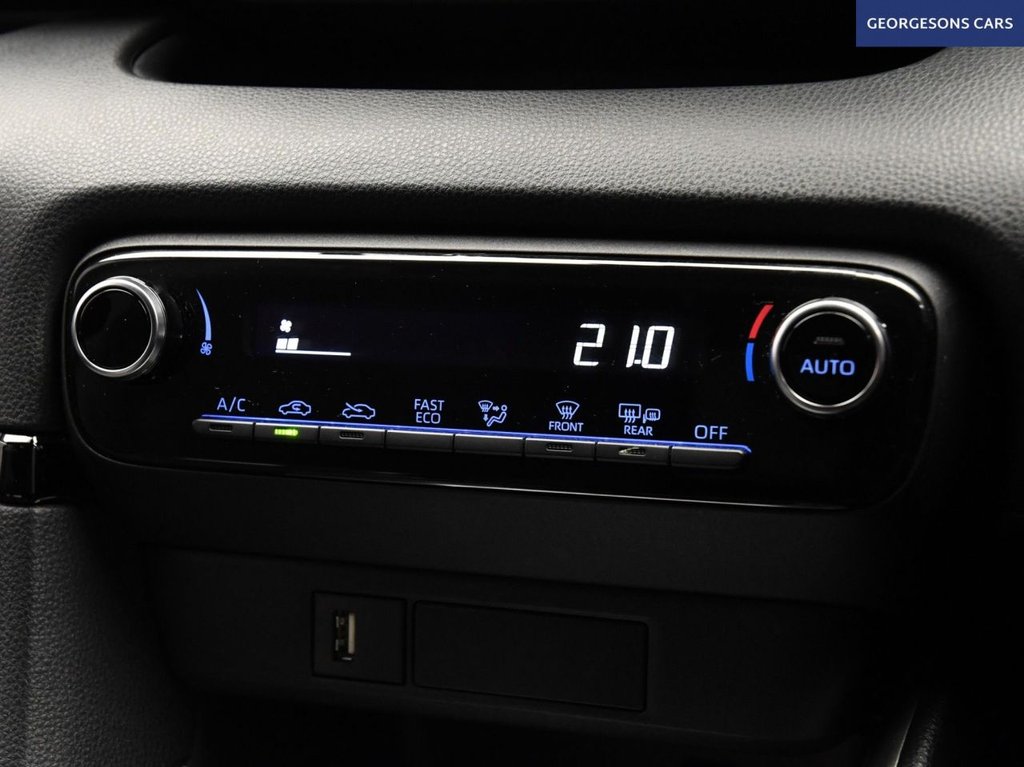 Used Toyota Yaris 2022 for sale - 77133090: Photo 26