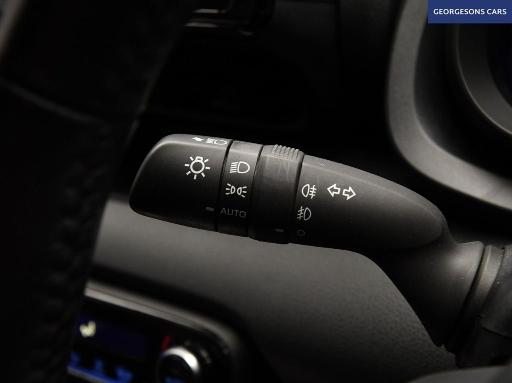 Used Toyota Yaris 2022 for sale - 77133090: Photo 31