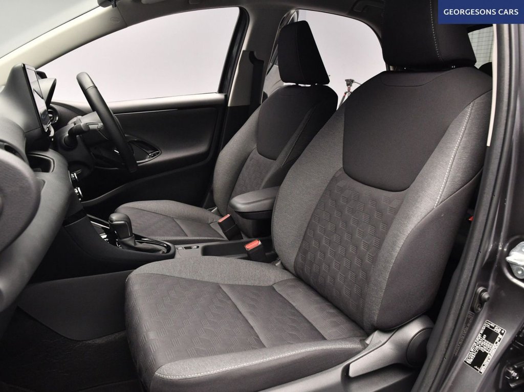 Used Toyota Yaris 2024 for sale - 77463710: Photo 15