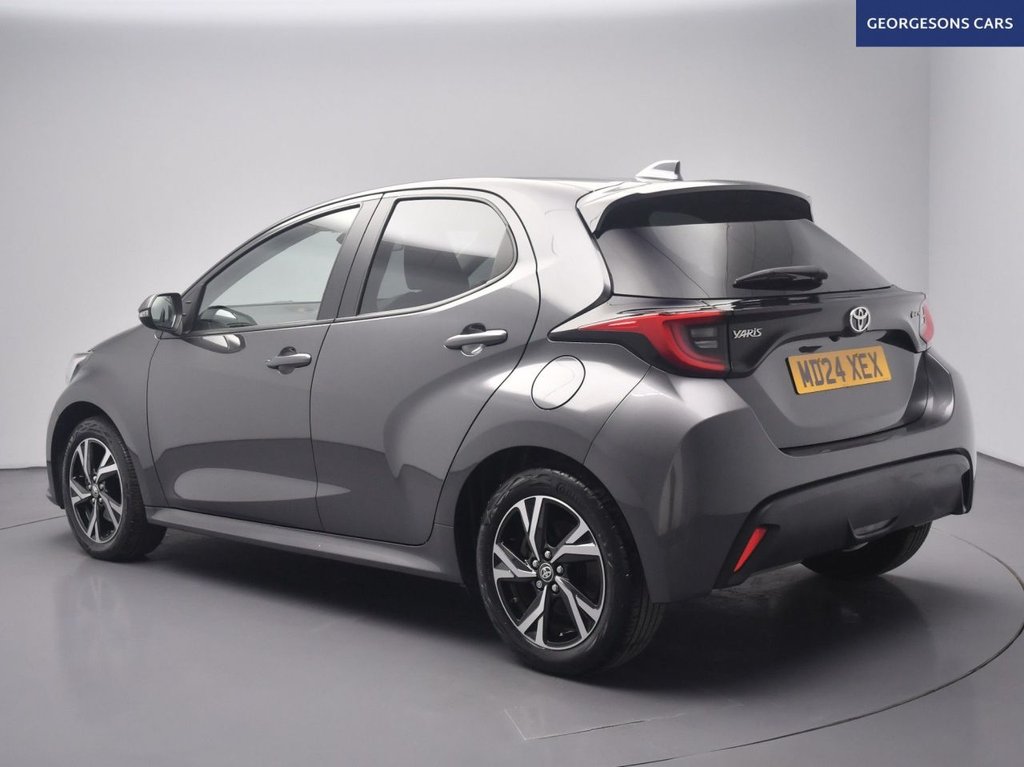 Used Toyota Yaris 2024 for sale - 77463710: Photo 2