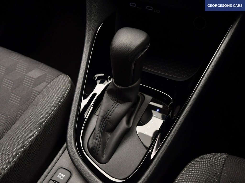 Used Toyota Yaris 2024 for sale - 77463710: Photo 24