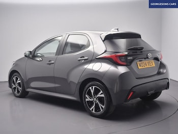 Used Toyota Yaris 2024 for sale - 77463710: Photo