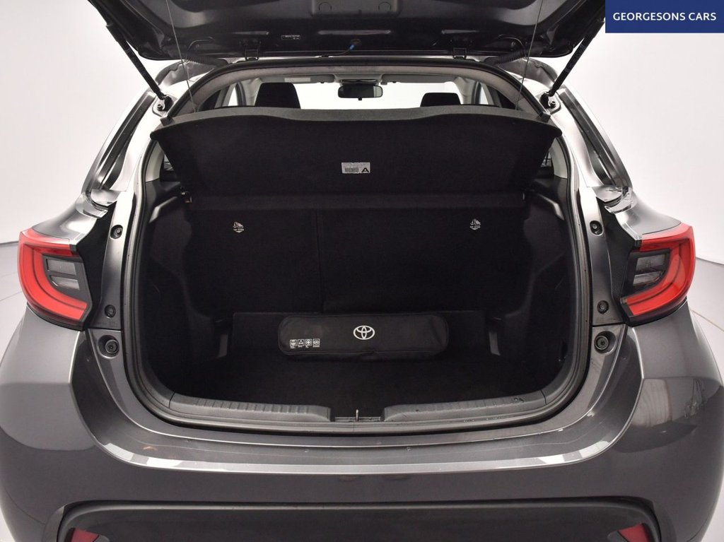 Used Toyota Yaris 2024 for sale - 77463710: Photo 9