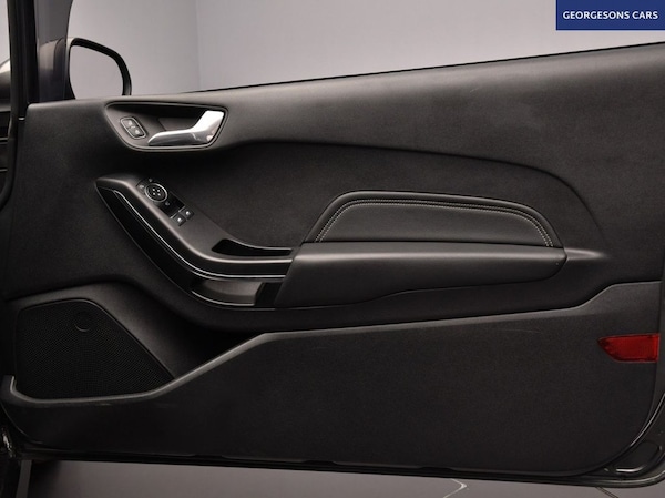 Used Ford Fiesta 2018 for sale - 76279390: Photo 18