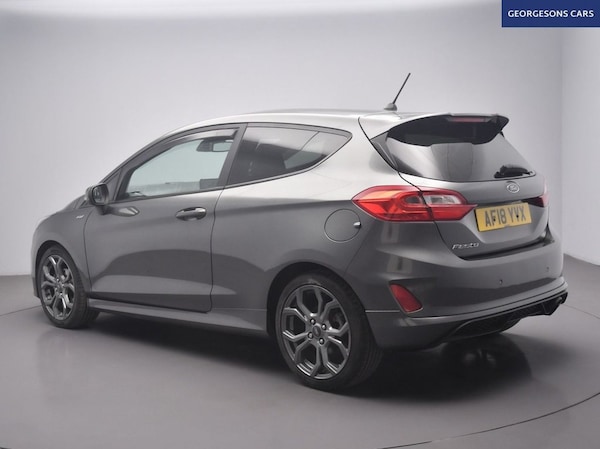Used Ford Fiesta 2018 for sale - 76279390: Photo 2