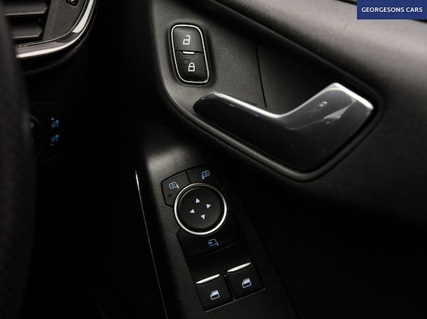 Used Ford Fiesta 2018 for sale - 76279390: Photo 34
