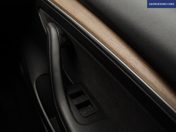 Used Tesla Model 3 2021 for sale - 76223192: Photo 39