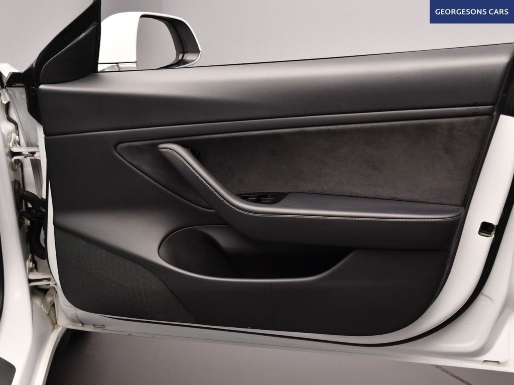 Used Tesla Model 3 2020 for sale - 76569894: Photo 22