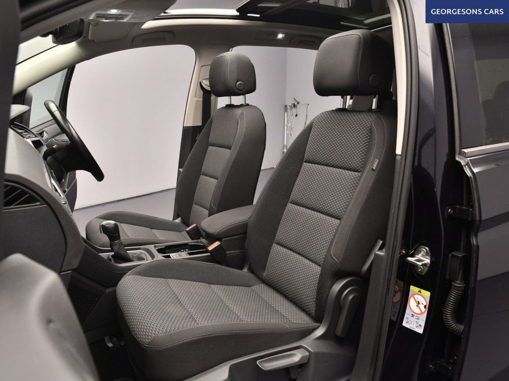 Used Volkswagen Touran 2019 for sale - 77327808: Photo 16