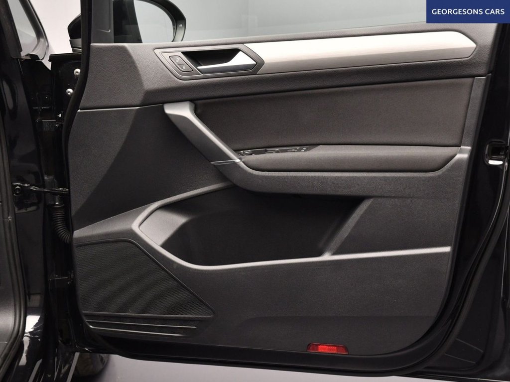 Used Volkswagen Touran 2019 for sale - 77327808: Photo 23