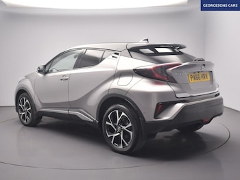 Used Toyota C-HR 2017 for sale - 79493765: Photo