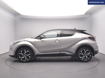 Used Toyota C-HR 2017 for sale - 79493765: Photo