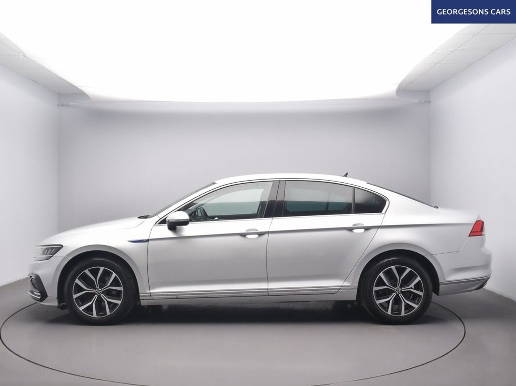 Used Volkswagen Passat 2021 for sale - 76840819: Photo 3