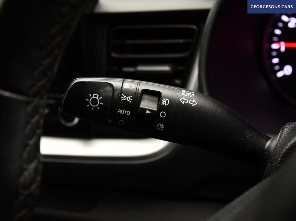 Used Kia Stonic 2021 for sale - 77275635: Photo 29