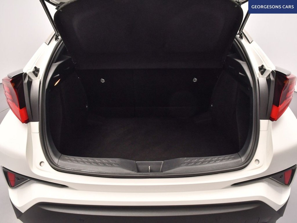 Used Toyota C-HR 2023 for sale - 78021982: Photo 9