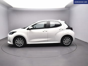 Used Toyota Yaris 2022 for sale - 78315255: Photo