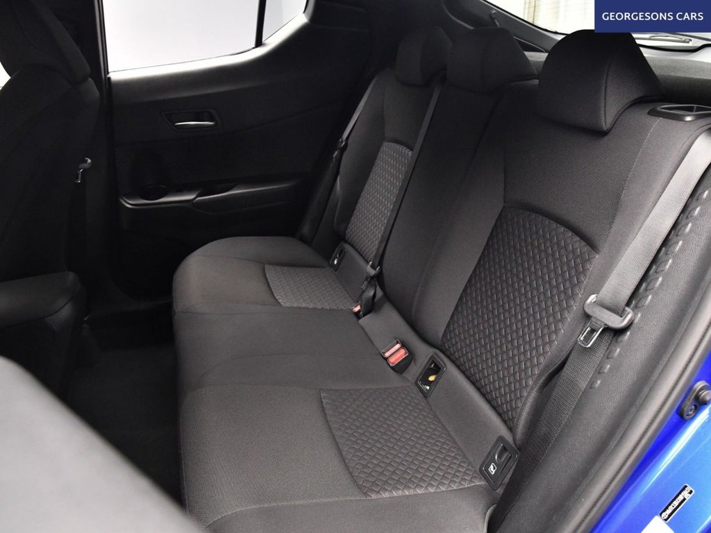 Used Toyota C-HR 2022 for sale - 76654531: Photo 16