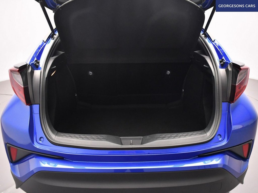 Used Toyota C-HR 2022 for sale - 76654531: Photo 9