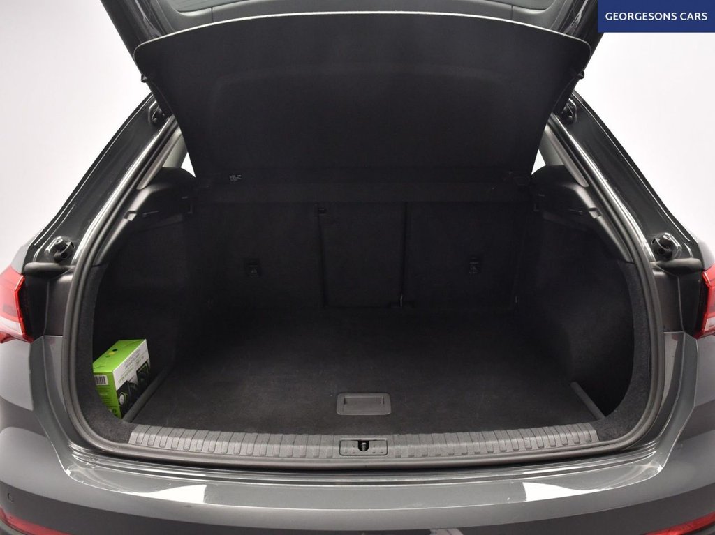 Used Audi Q3 2023 for sale - 76279607: Photo 9