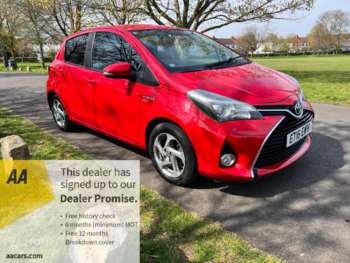 2016 (16) - 1.5 Hybrid Icon 5dr CVT