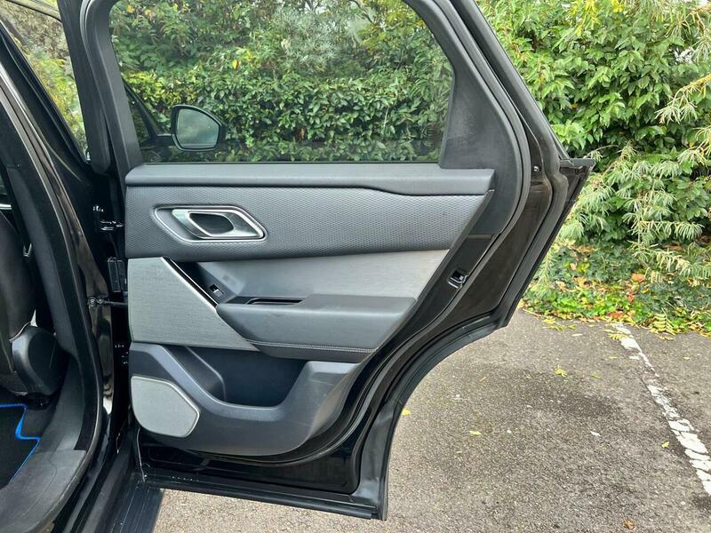 Used Land Rover Range Rover Velar 2017 for sale - 76384761: Photo 32