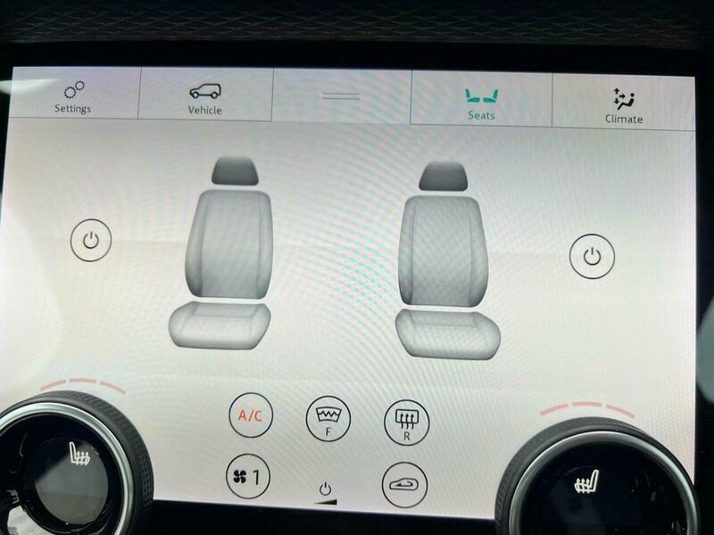 Used Land Rover Range Rover Velar 2017 for sale - 76384761: Photo 63