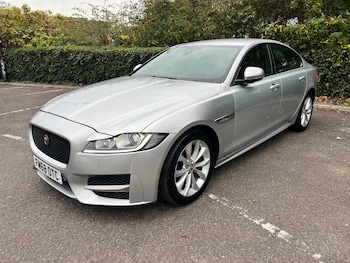 Used Jaguar XF 2019 for sale - 76384763: Photo