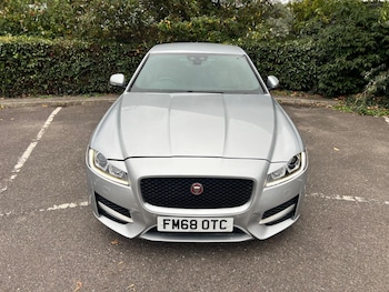 Used Jaguar XF 2019 for sale - 76384763: Photo