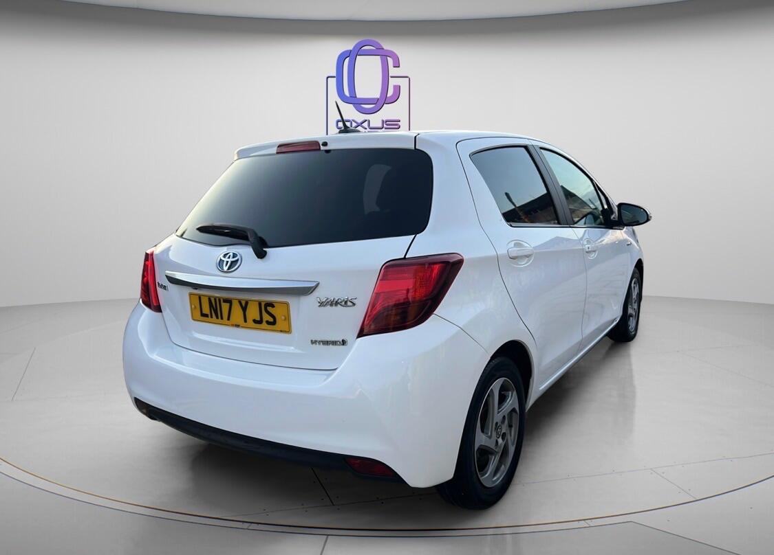 Used Toyota Yaris 2017 for sale - 77074304: Photo 8