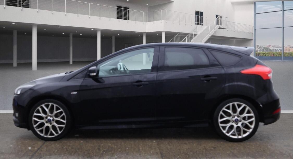 Used Ford Focus 2018 for sale - 77016661: Photo 4