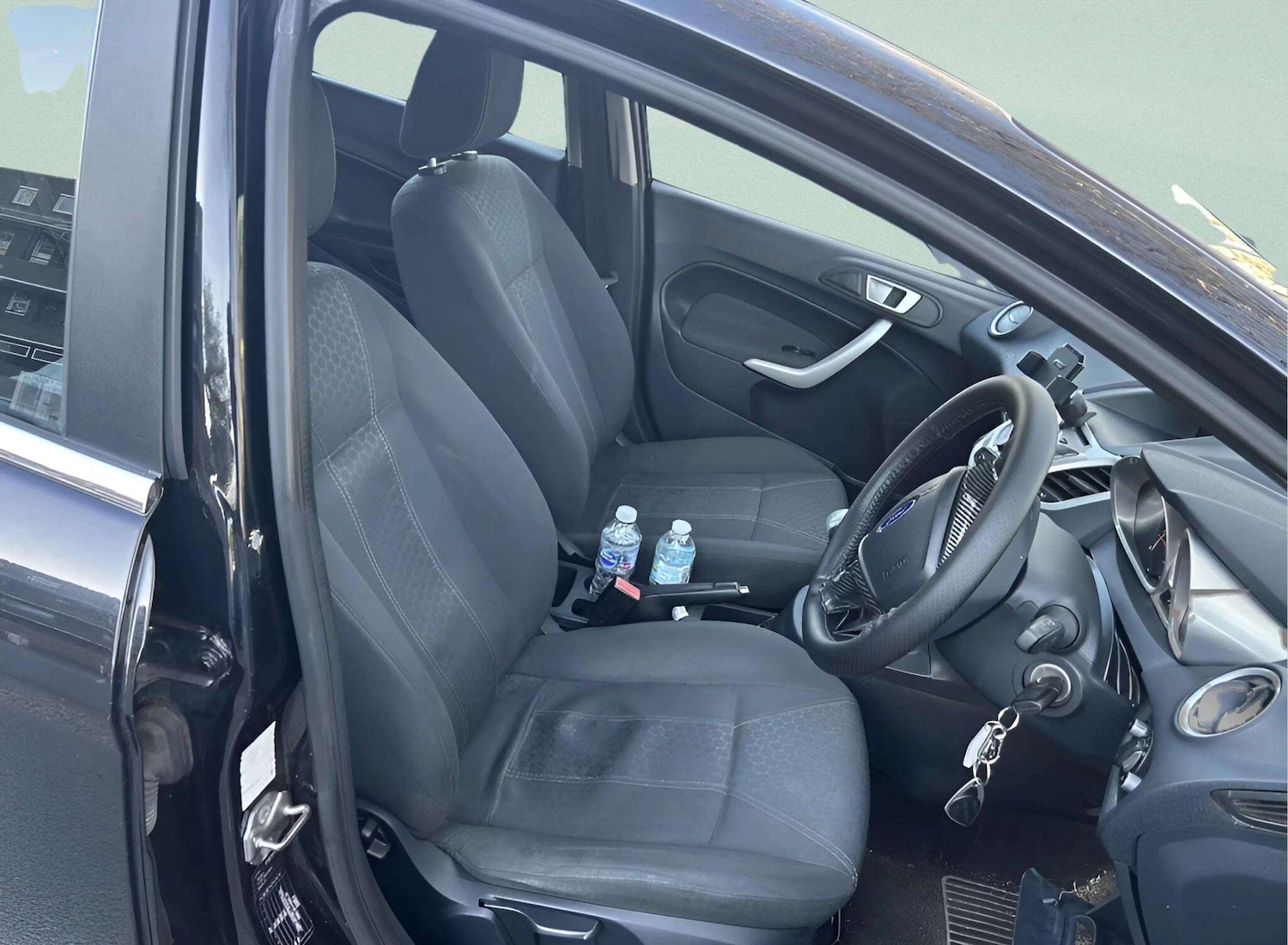 Used Ford Fiesta 2011 for sale - 77131645: Photo 4