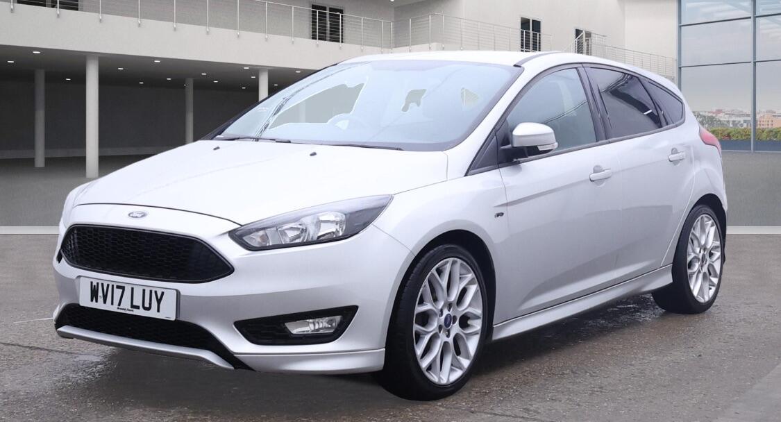 Used Ford Focus 2017 for sale - 76441028: Photo 2