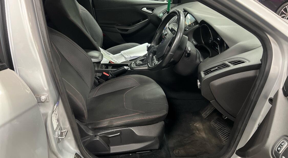 Used Ford Focus 2017 for sale - 76441028: Photo 7