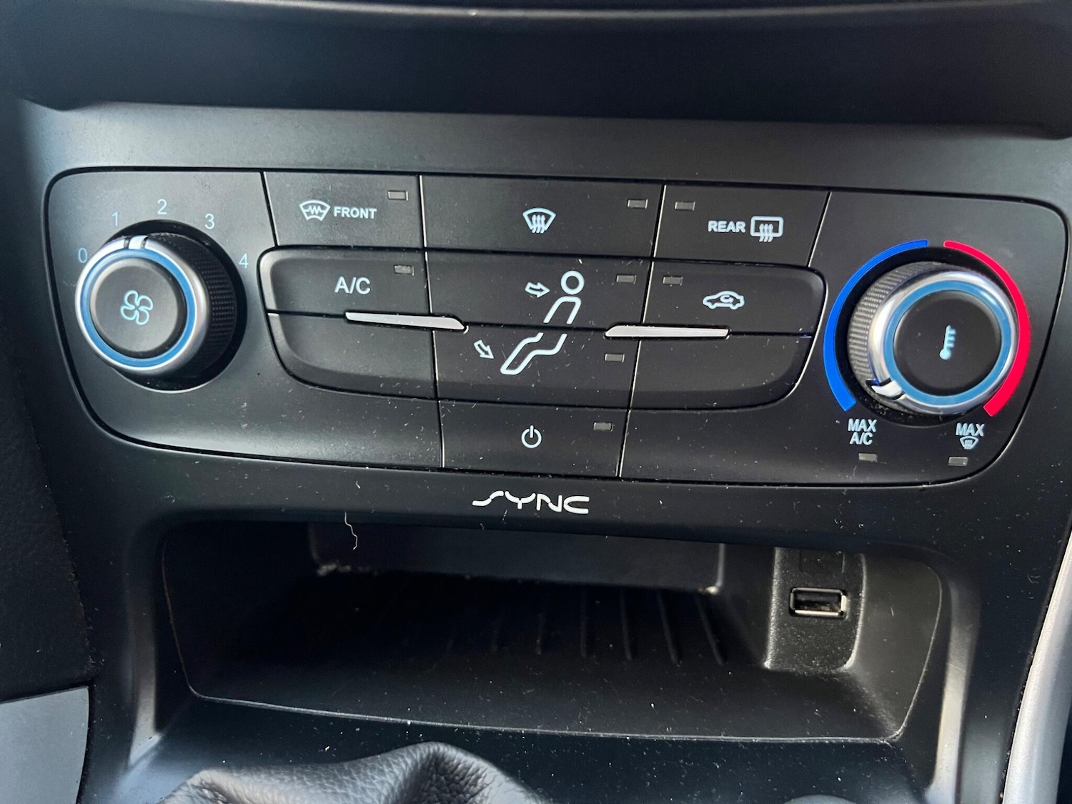 Used Ford Focus 2014 for sale - 76388297: Photo 24