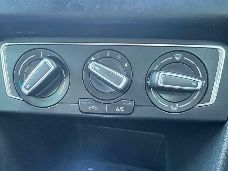 Used Volkswagen Polo 2014 for sale - 76384765: Photo 27