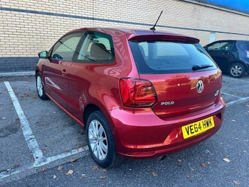 Used Volkswagen Polo 2014 for sale - 76384765: Photo