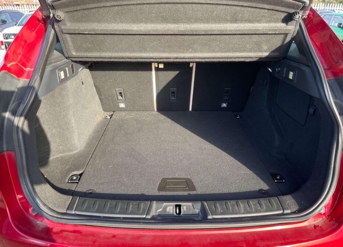 Used Jaguar F-Pace 2016 for sale - 76865693: Photo 13