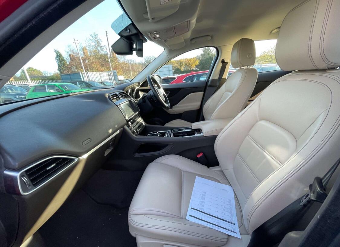 Used Jaguar F-Pace 2016 for sale - 76865693: Photo 15