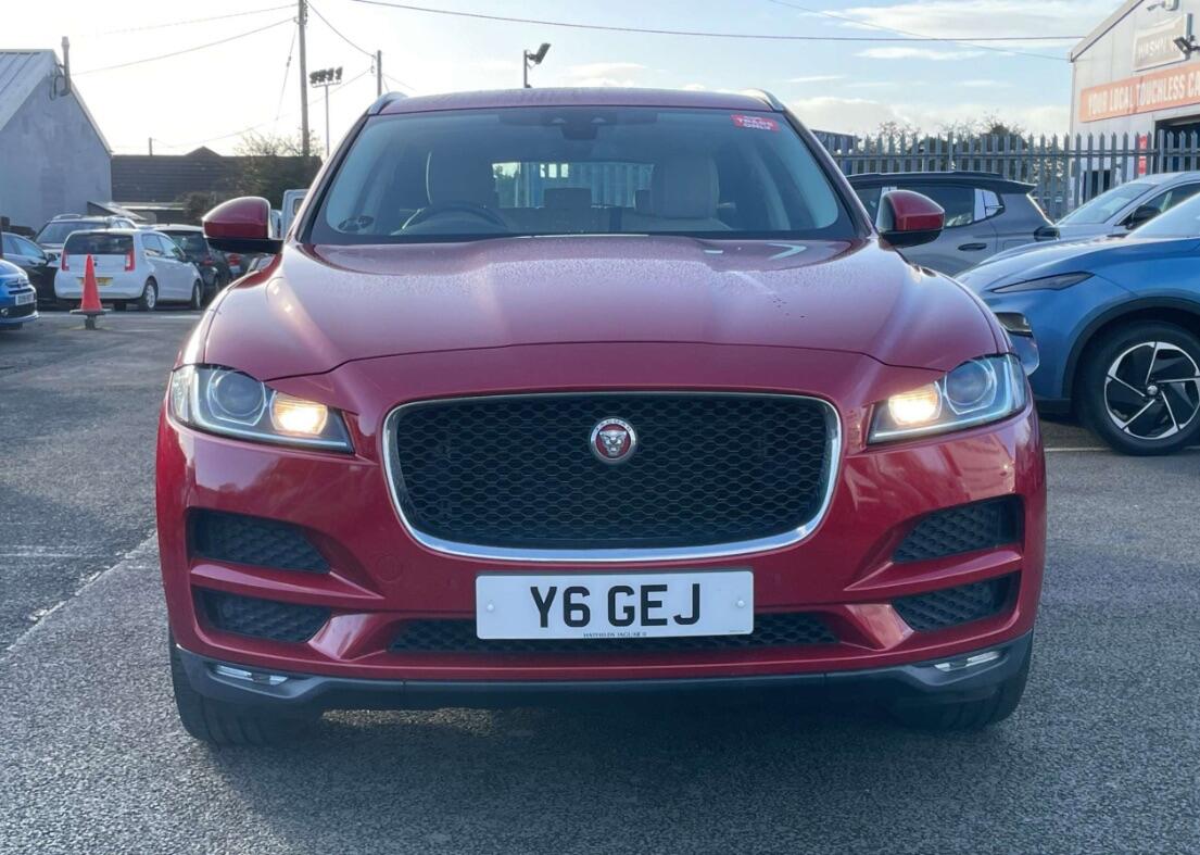 Used Jaguar F-Pace 2016 for sale - 76865693: Photo 2