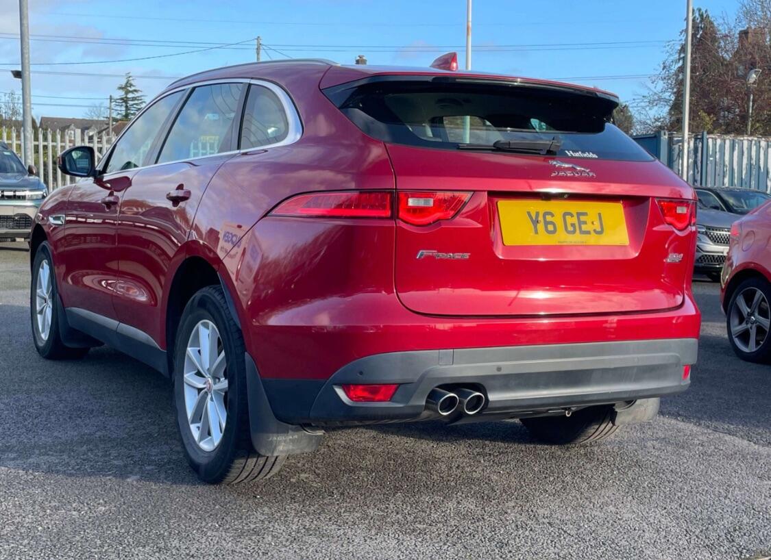 Used Jaguar F-Pace 2016 for sale - 76865693: Photo 4