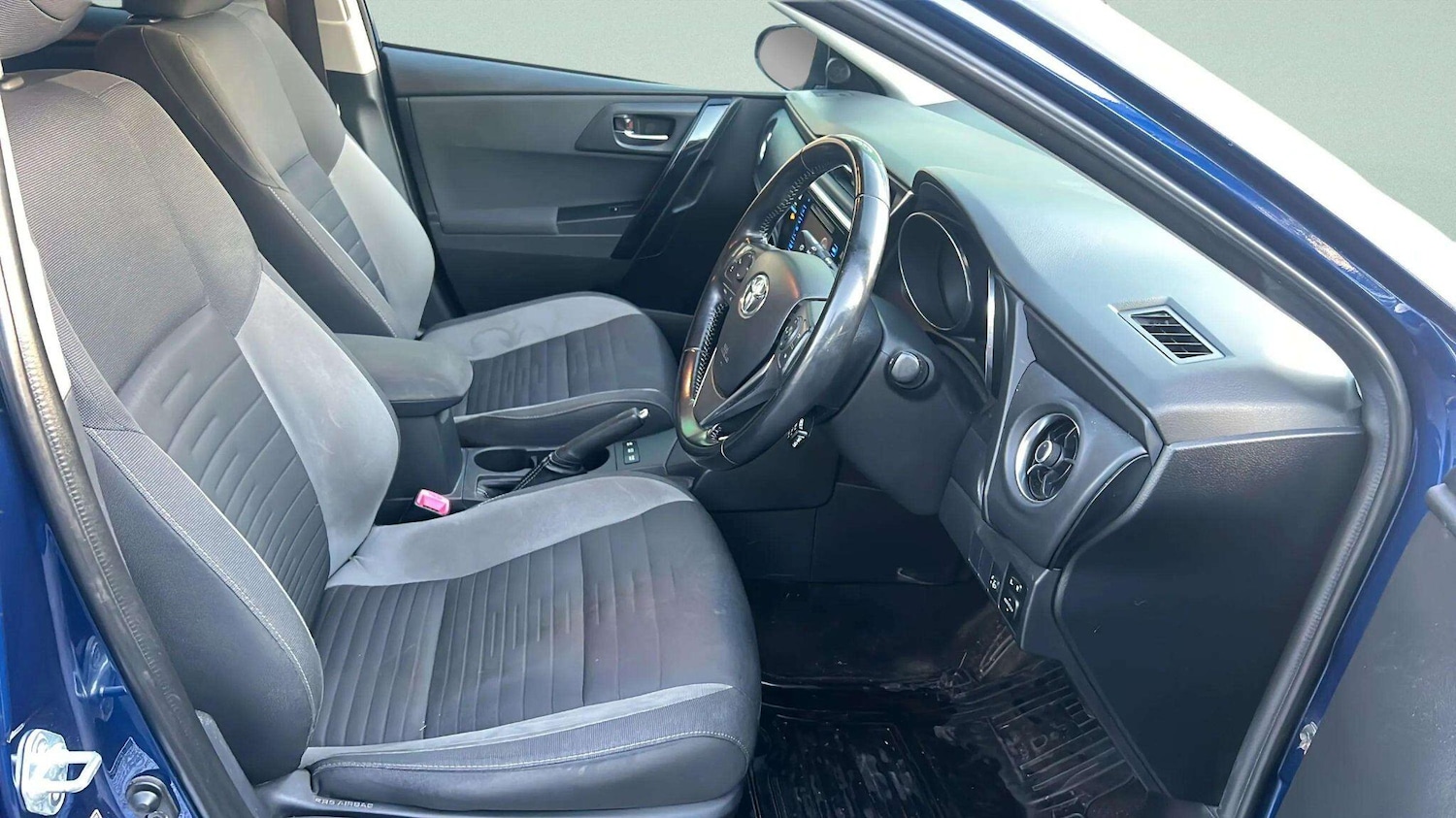 Used Toyota Auris 2015 for sale - 77091859: Photo 14