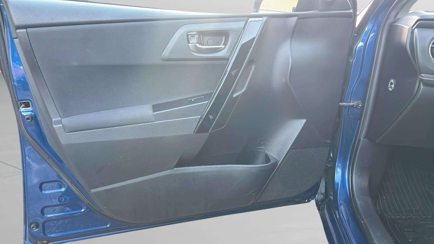 Used Toyota Auris 2015 for sale - 77091859: Photo 31