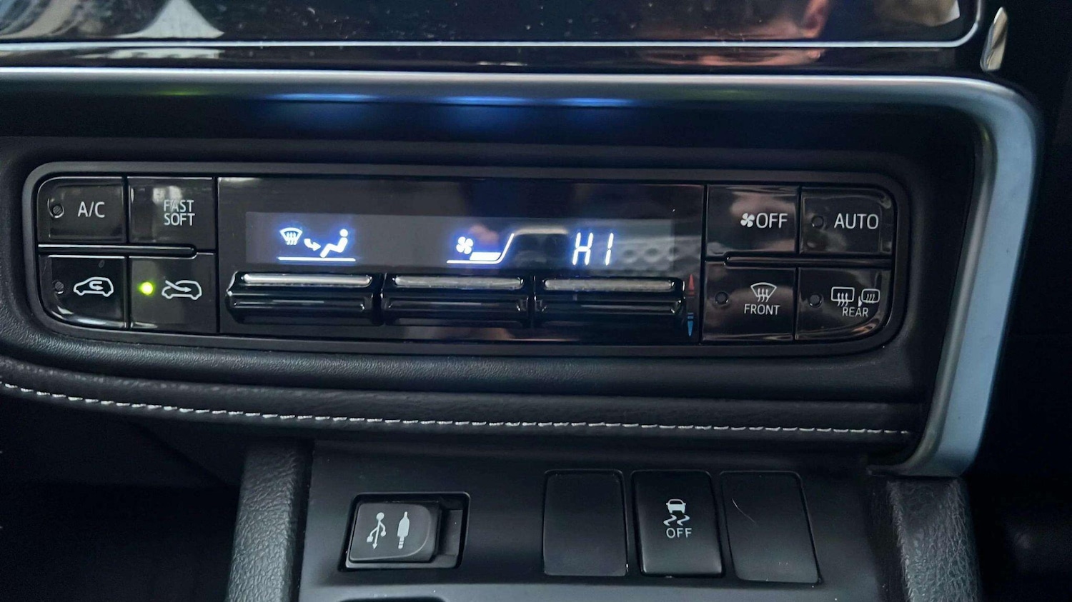 Used Toyota Auris 2015 for sale - 77091859: Photo 41