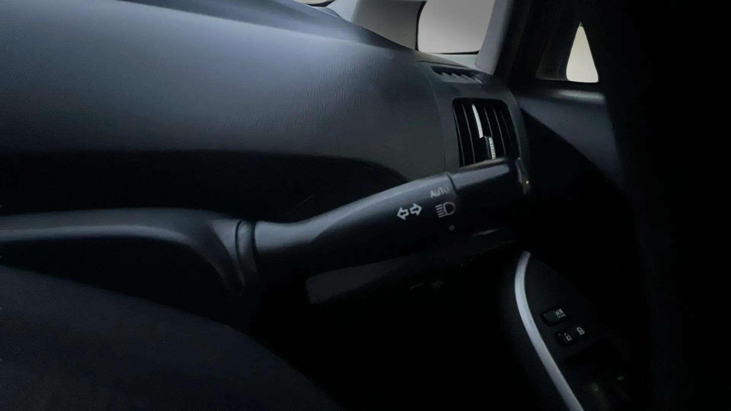 Used Toyota Prius 2018 for sale - 76781797: Photo 23