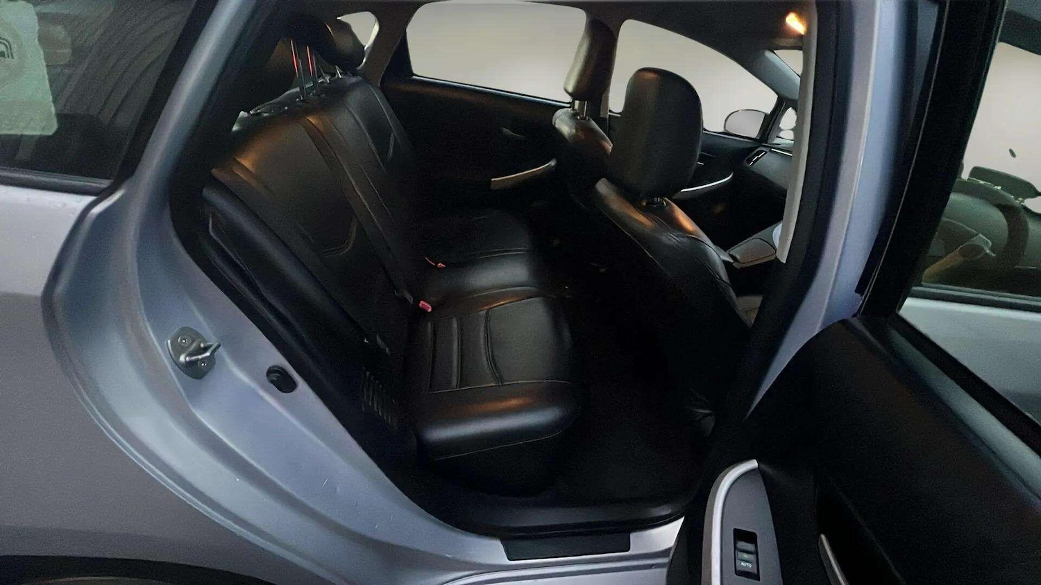 Used Toyota Prius 2018 for sale - 76781797: Photo 26