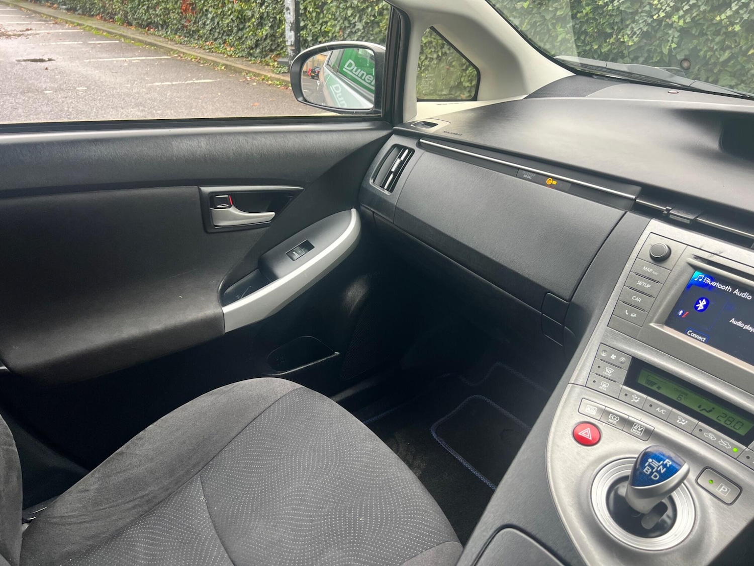 Used Toyota Prius 2015 for sale - 76689941: Photo 14