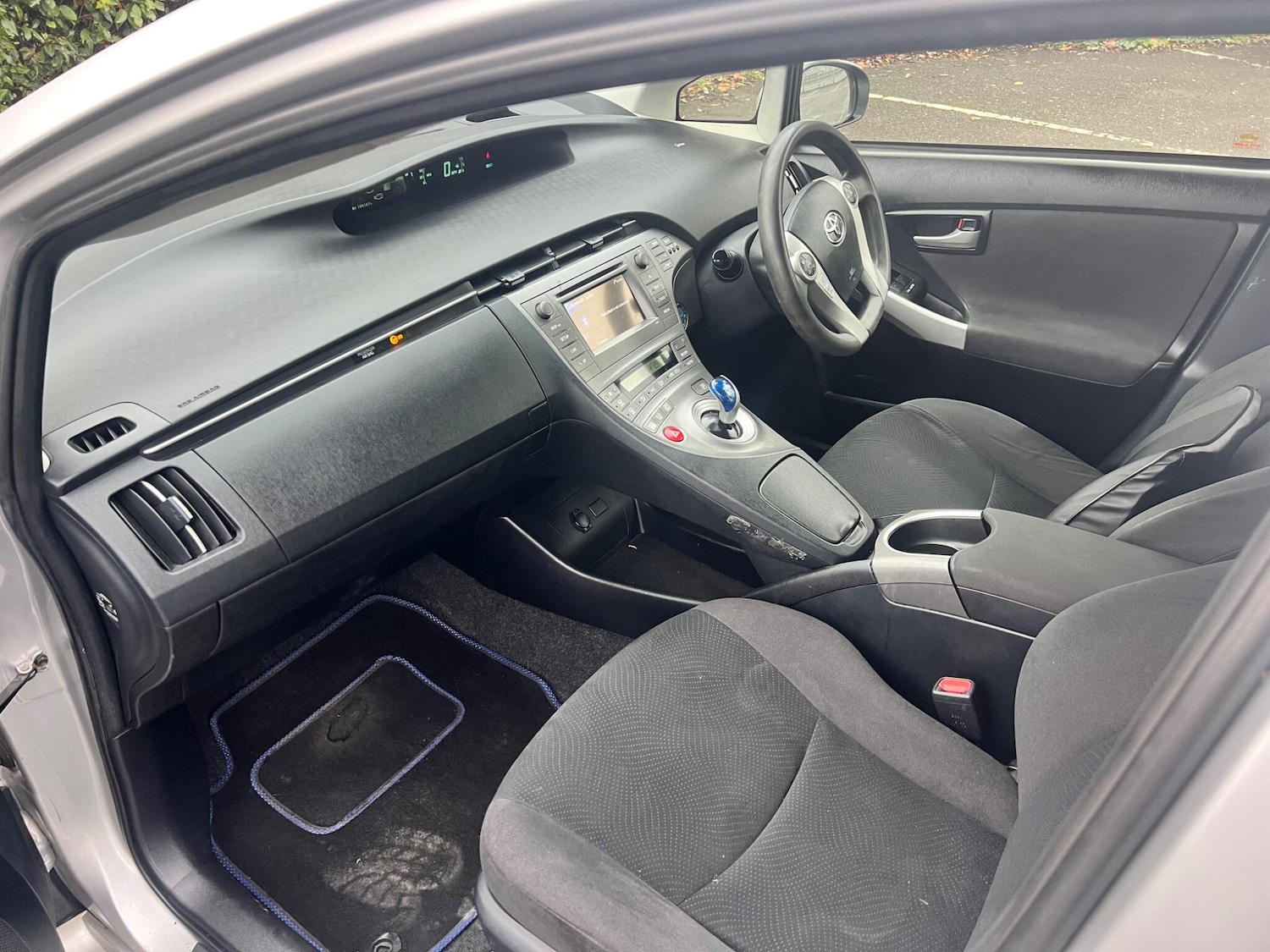 Used Toyota Prius 2015 for sale - 76689941: Photo 15