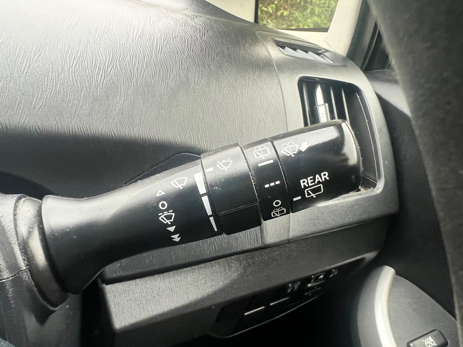 Used Toyota Prius 2015 for sale - 76689941: Photo 27