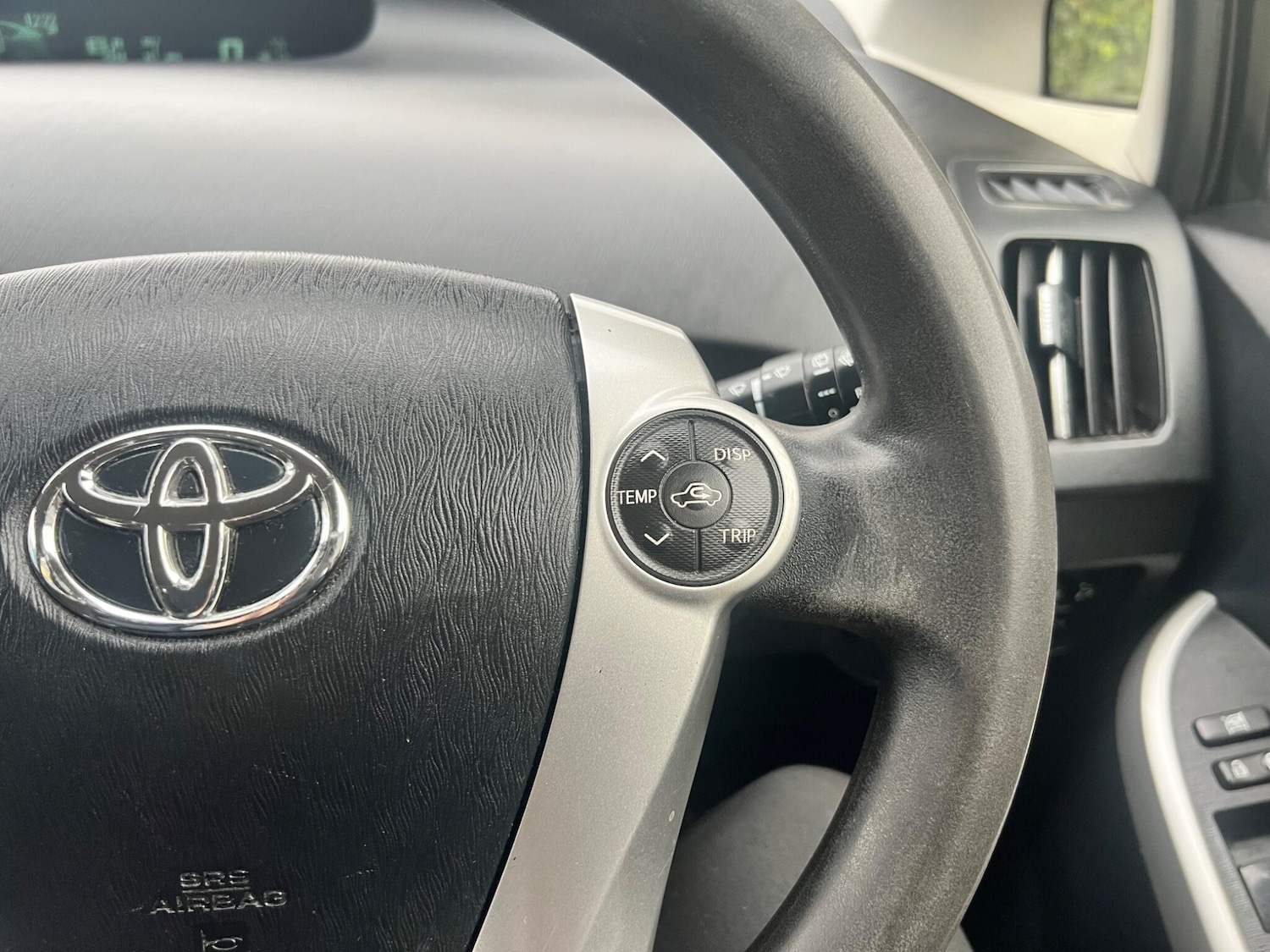 Used Toyota Prius 2015 for sale - 76689941: Photo 44