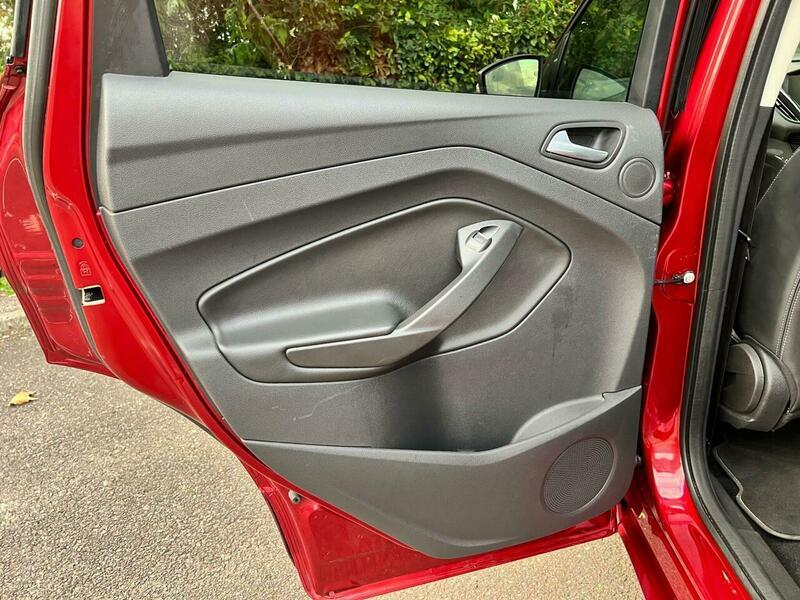 Used Ford Kuga 2016 for sale - 76384752: Photo 31